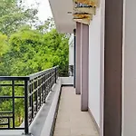 Super Oyo Collection O 92277 Setra Priangan Guest House