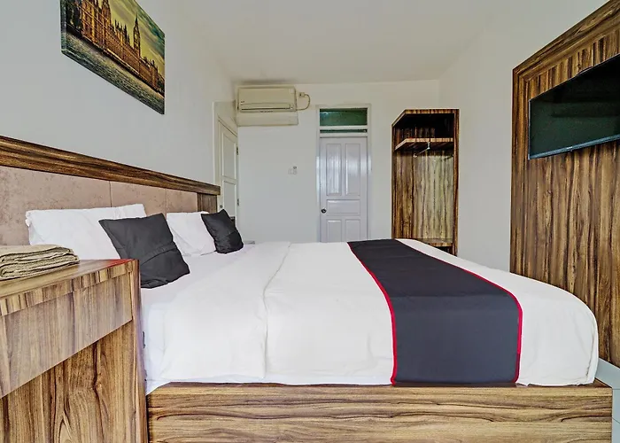 Super Oyo Collection O 92277 Setra Priangan Guest House