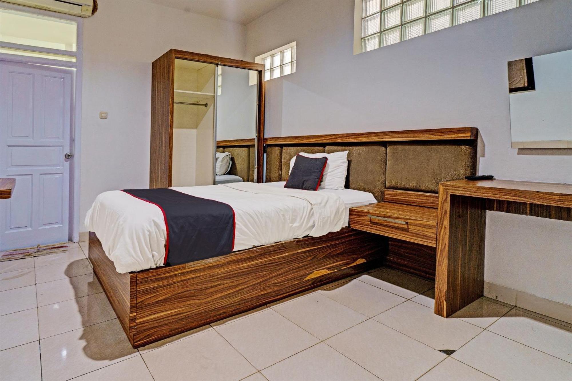 Hotel Super Oyo Collection O 92277 Setra Priangan 3*