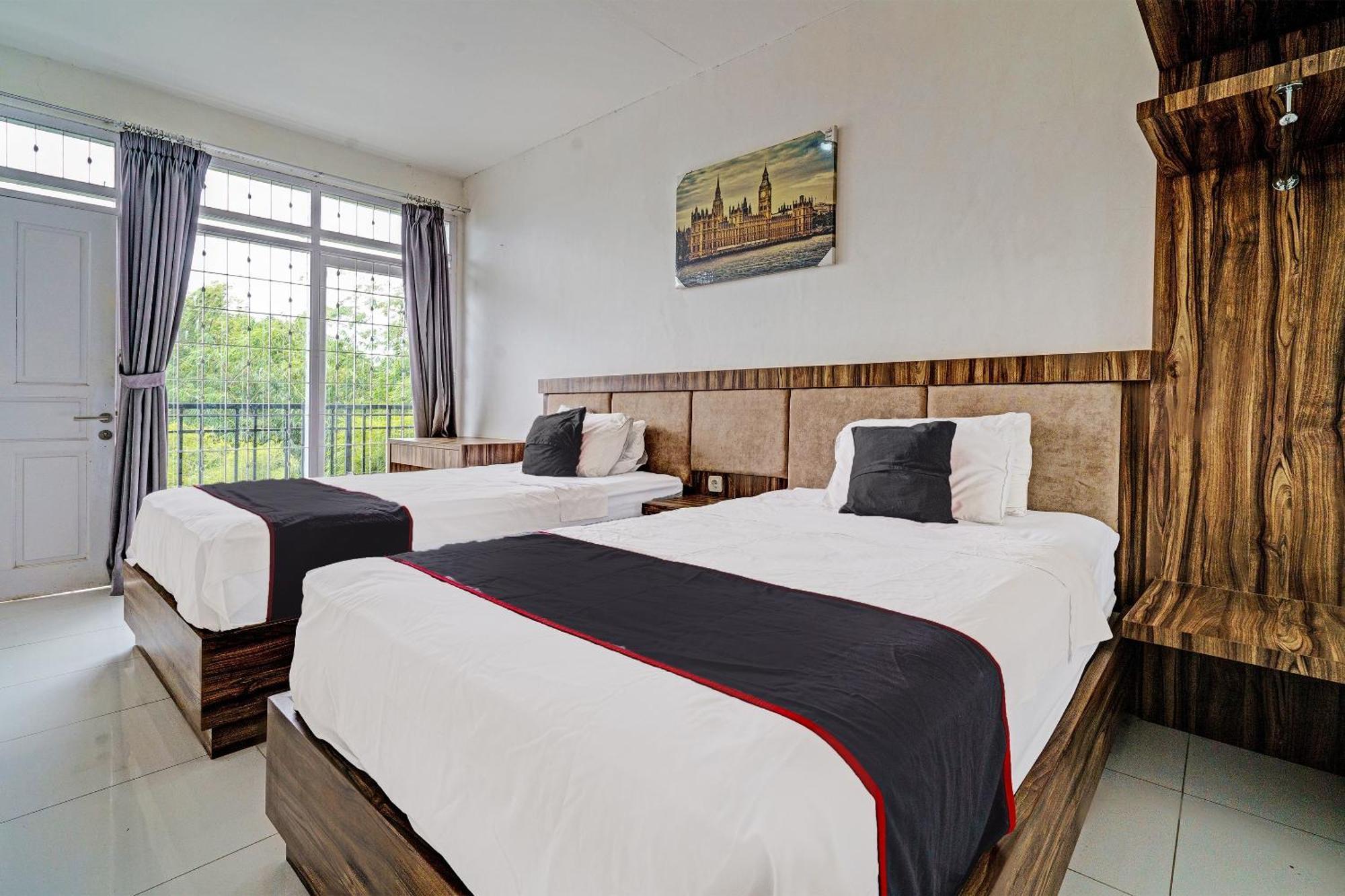 Hotel Super Oyo Collection O 92277 Setra Priangan
